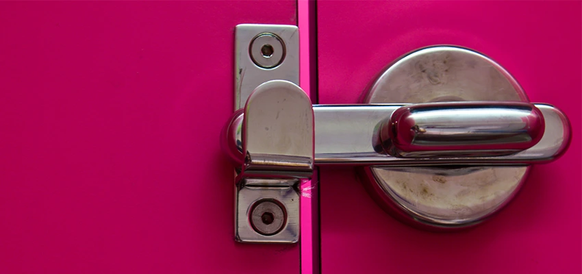 Childproof Gate Lock in Chowchilla, California